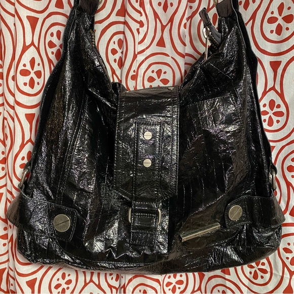 Matt & Nat crinkle vegan leather hobo shoulder bag - Picture 3 of 11